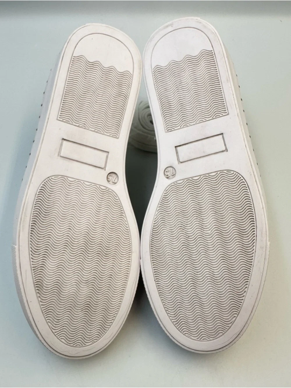 Diba True EmBelish White Ivory Slip On Leather Sneaker Womens 7.5M Platform - Picture 10 of 10